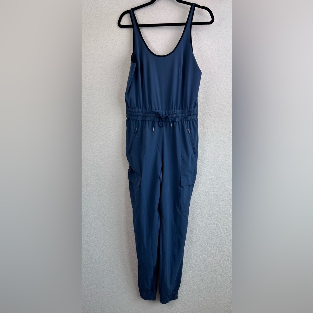 Athleta Unbound Jumpsuit in Navy Blue Black Trim Size XS